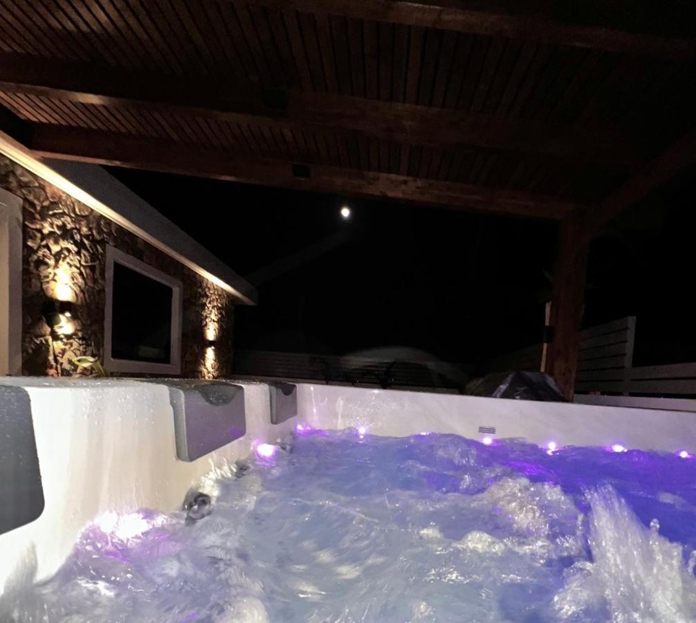 Odyssea Top View & Hot Jacuzzi Front Beach Kremastí Dış mekan fotoğraf