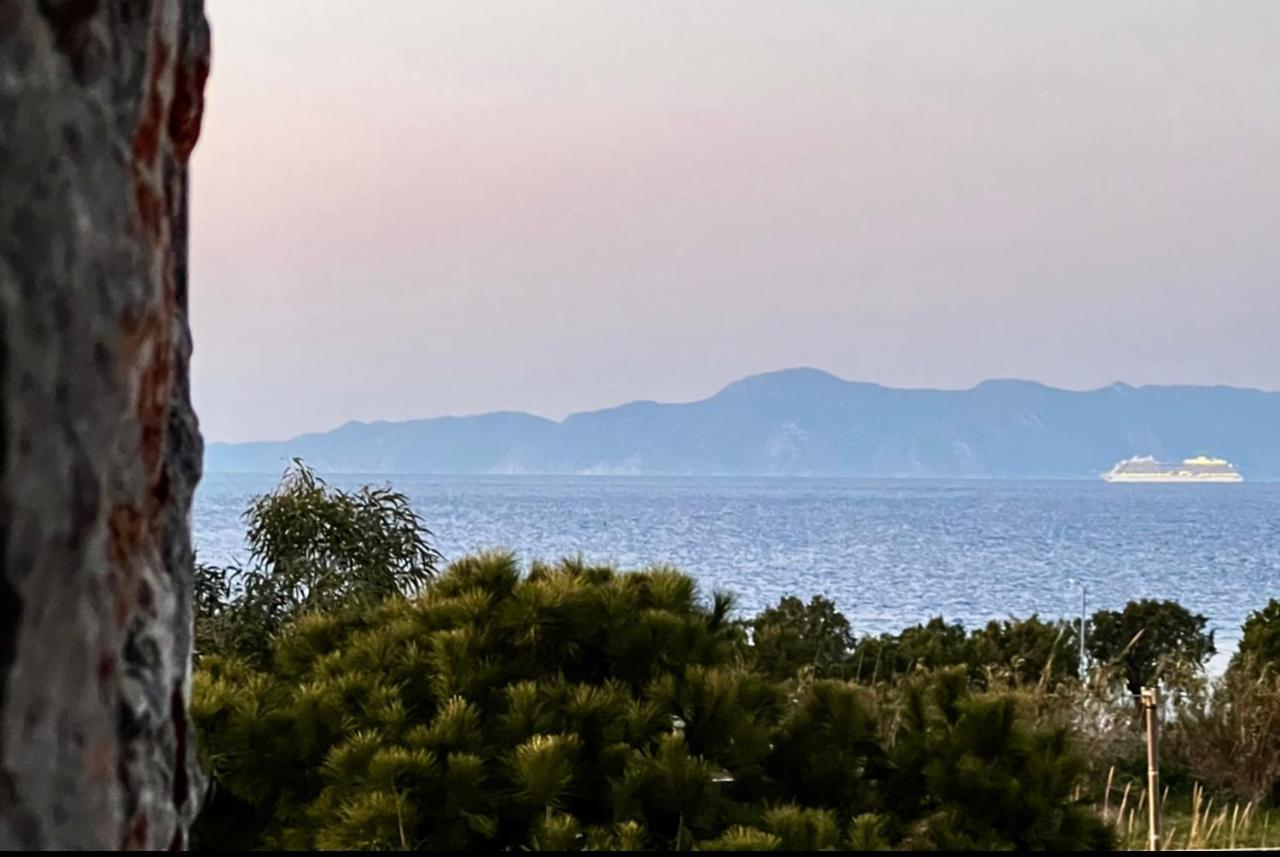 Odyssea Top View & Hot Jacuzzi Front Beach Kremastí Dış mekan fotoğraf