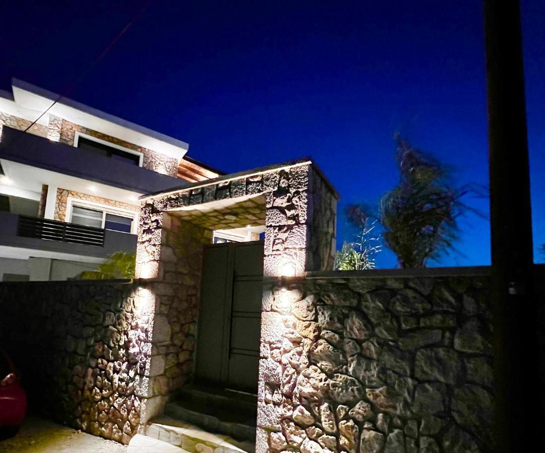 Odyssea Top View & Hot Jacuzzi Front Beach Kremastí Dış mekan fotoğraf