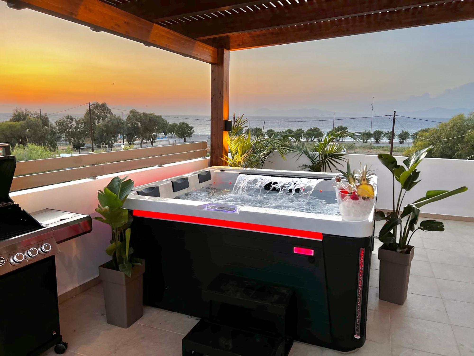 Odyssea Top View & Hot Jacuzzi Front Beach Kremastí Dış mekan fotoğraf