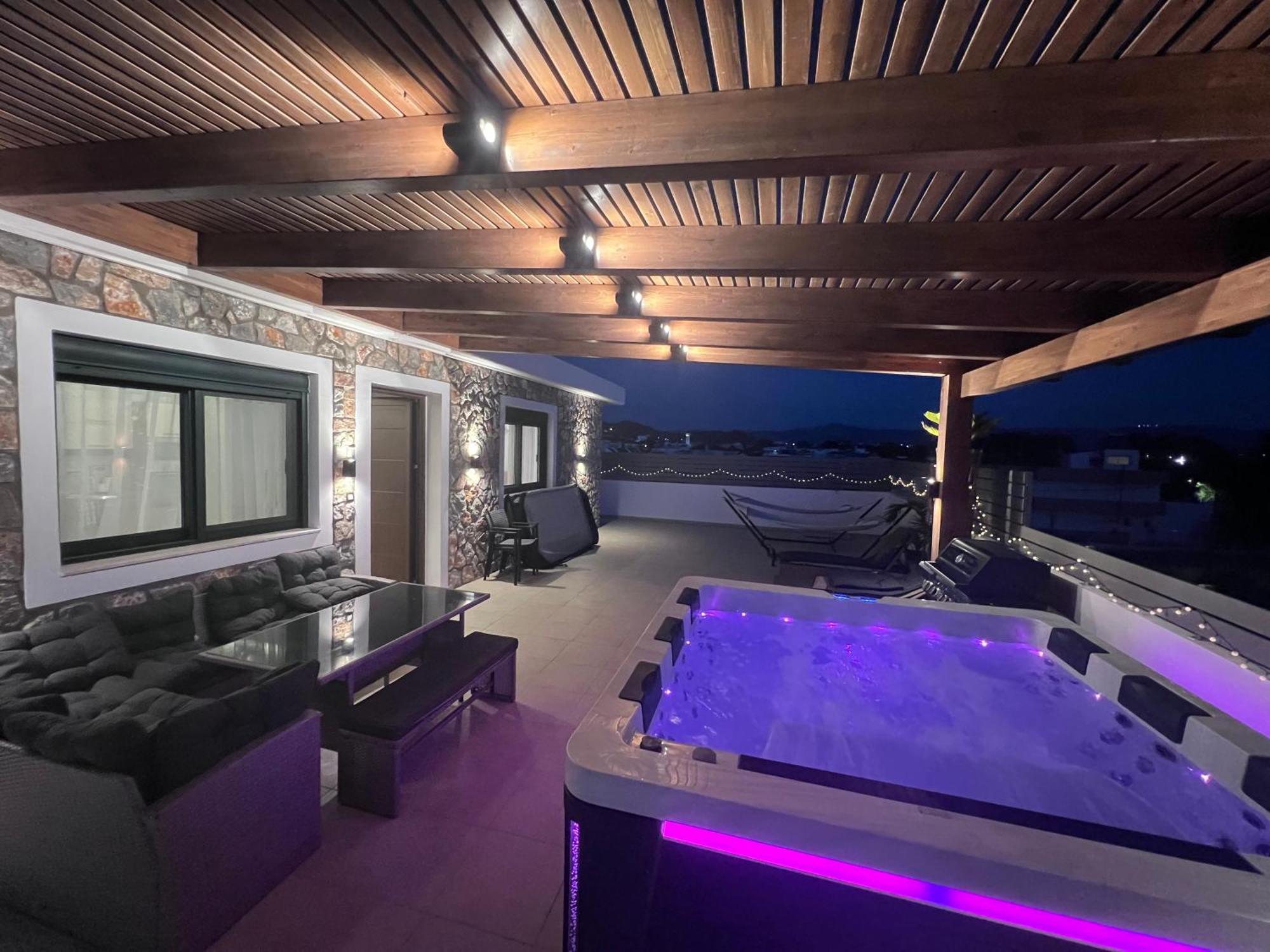 Odyssea Top View & Hot Jacuzzi Front Beach Kremastí Dış mekan fotoğraf